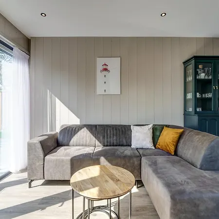 Spacious In Julianadorp Vakantiehuis Julianadorp