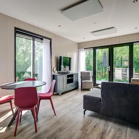 Vakantiehuis Spacious In Julianadorp Julianadorp