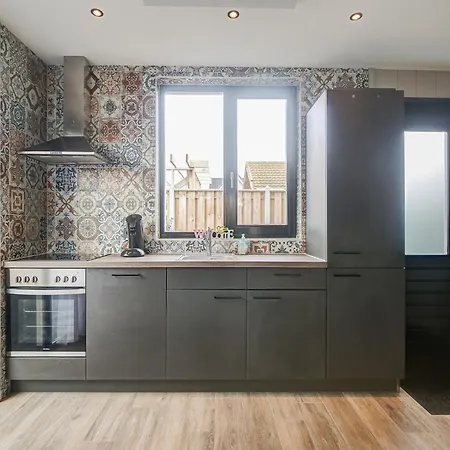 Spacious In Julianadorp Vakantiehuis Julianadorp