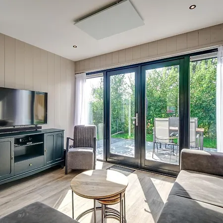 Vakantiehuis Spacious In Julianadorp Julianadorp