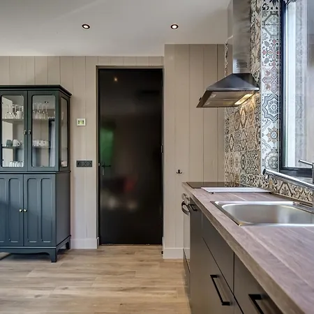 Vakantiehuis Spacious In Julianadorp