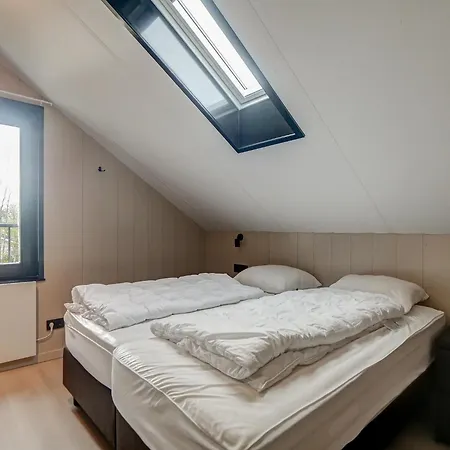 Vakantiehuis Spacious In Julianadorp Julianadorp