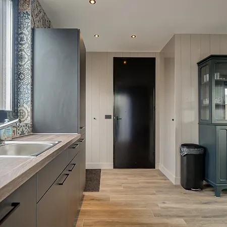 Spacious In Julianadorp * Julianadorp