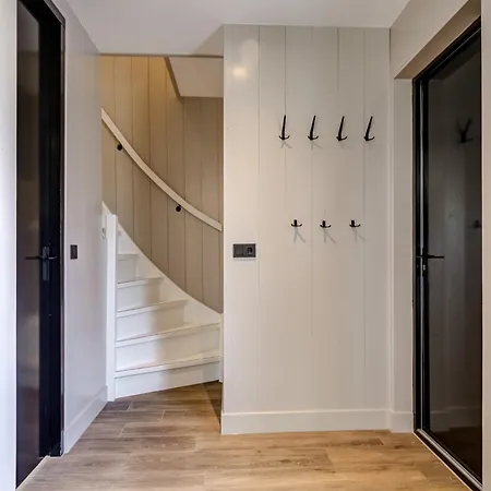 Spacious In Julianadorp * Julianadorp