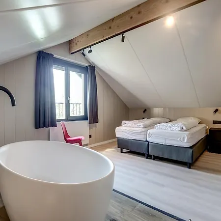 Spacious In Julianadorp Vakantiehuis Julianadorp