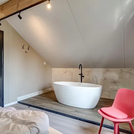 Vakantiehuis Spacious In Julianadorp