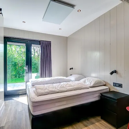 Spacious In Julianadorp Vakantiehuis Julianadorp