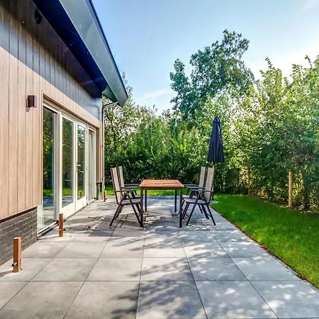 Vakantiehuis Spacious In Julianadorp *