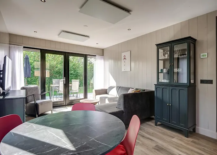 Spacious In Julianadorp *