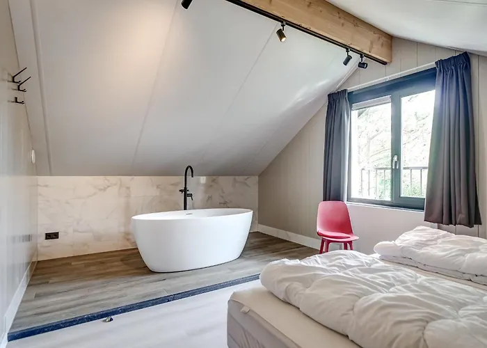 Spacious In Julianadorp Casa vacanze *